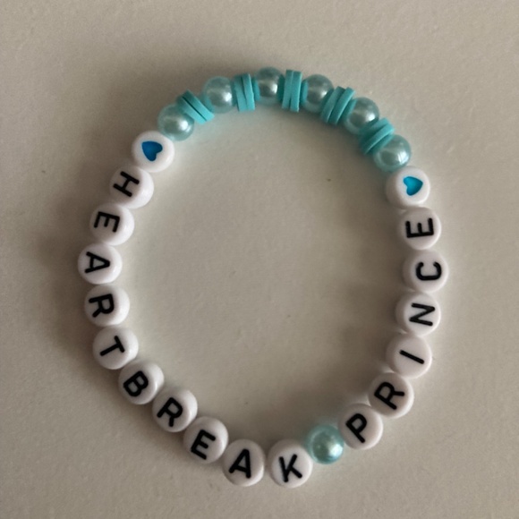 Taylor Swift Miss Americana & The Heartbreak Prince Friendship Bracelet Set - Picture 3 of 5